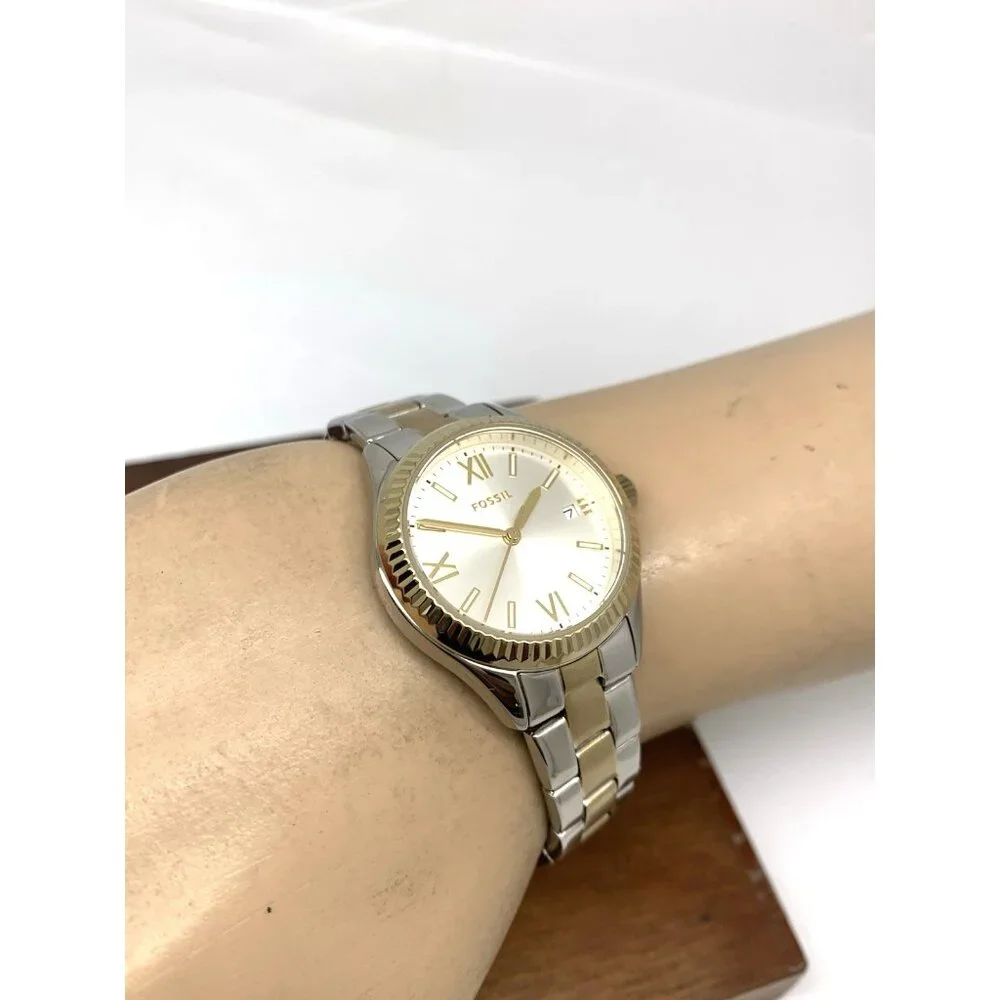 Fossil Women's Watch BQ3927 Quartz Silver Dial Two Tone Stainless Steel 30mm